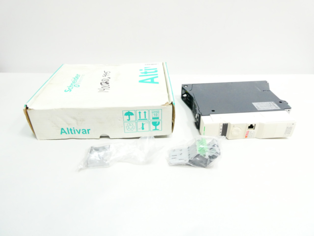 Schneider 140DDI36300 Modicon Quantum Discrete Input Module for Advanced Control Solutions - Image 2