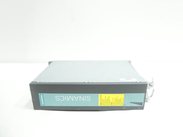 SIEMENS 6ES7318-3EL00-0AB0: Industrial Control Module, Precision Engineering for Critical Applications - Image 2